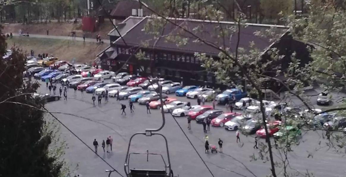 Policija prekinula jurnjavu više od 100 sportskih automobila