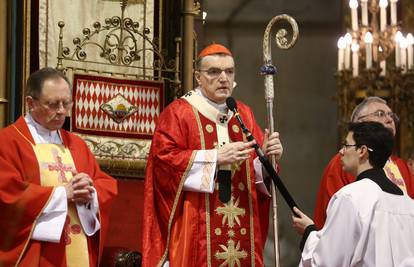 Bozanić vjernicima: Taj biskup nema dozvolu za sakramente!