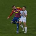 VIDEO Patrik KoVARi&cacute; obilje&zcaron;io je derbi. Rebi&cacute;u za lakat u glavu &zcaron;uti?! Ovo su sve sporne odluke