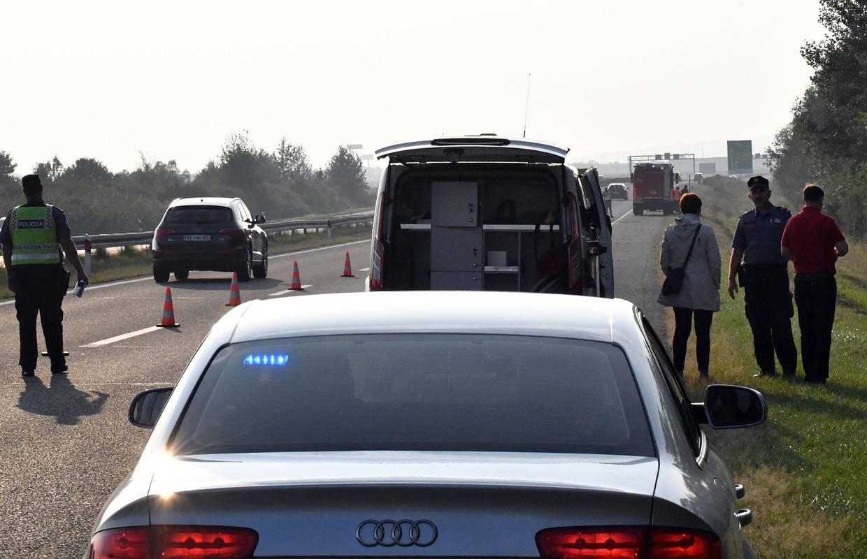 Detalji strave kod Broda: Auto bio na krovu, ljudi su izgorjeli
