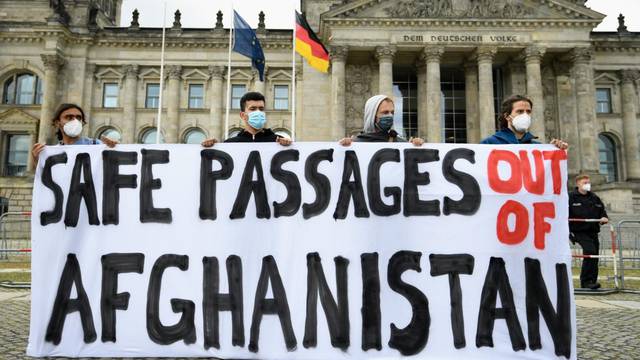 Protest against support for the Taliban, in Berlin