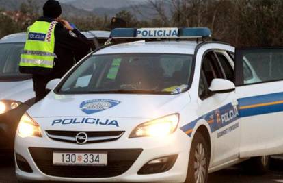 Istra: Mladić (19) automobilom je pokušao pregaziti policajca