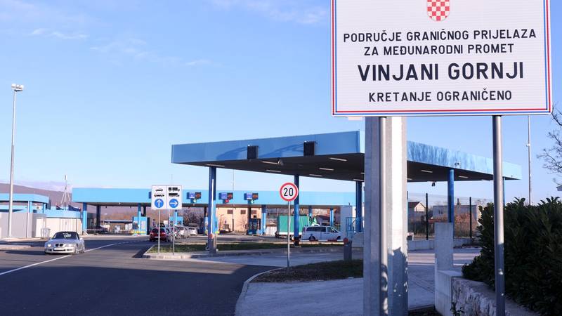 Jako nevrijeme izazvalo je tehnički kvar na graničnom prijelazu Vinjani Gornji s BiH