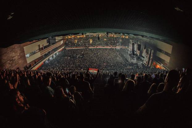 FOTO Pogledajte atmosferu s prvog koncerta Thompsona na prepunim splitskim Gripama