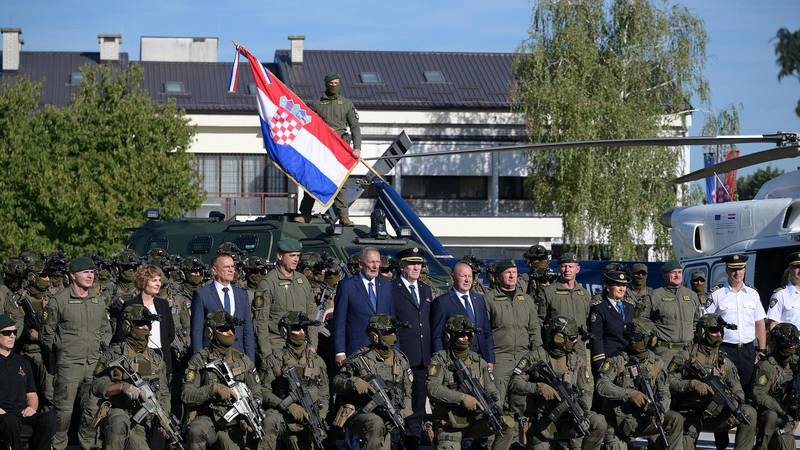 FOTO Ovo je najelitnija postrojba hrvatske policije: 'S pravom nose naziv prvog štita'