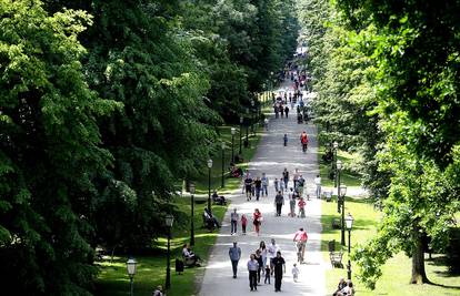 Park je dobio ime po gostionici, a pun je bunkera i grobova...