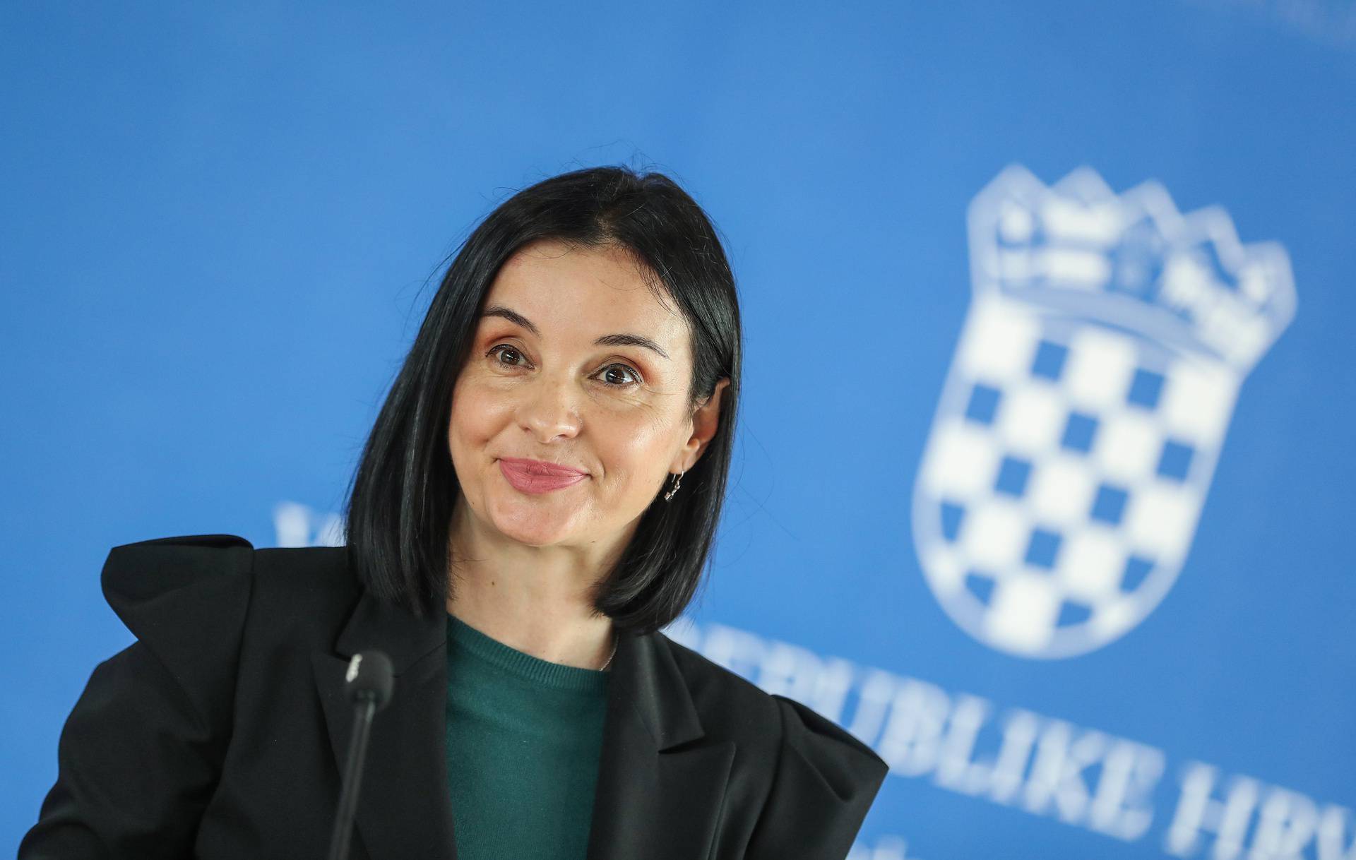Zagreb: Marija Vučković dala je izjavu medjima prije početka sjednice Vlade