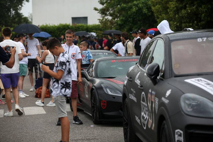 Zagreb: Sportski automobili OneLife Rallyja okupili se u Riverside Gardenu
