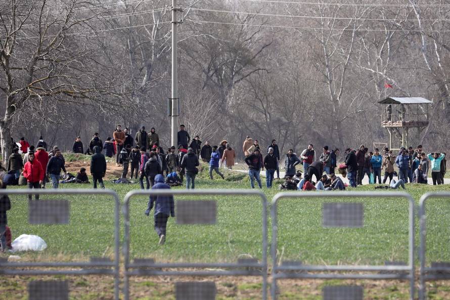 Migranti na graničnom prijelazu Pazarkule između Turske i Grčke