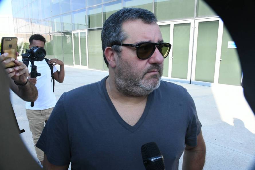 New purchase of Juventus Matthijs De Ligt at J Medical