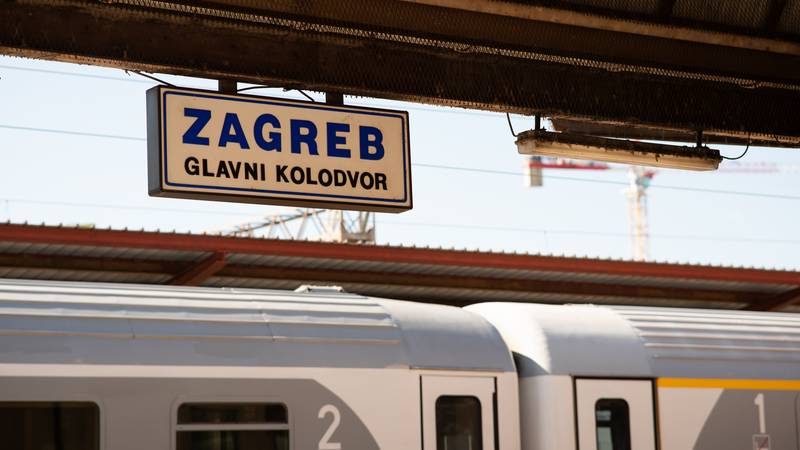 Djelatnik DORH-a mrtav pijan urlao na kolodvoru u Zagrebu: 'Budale, znate li gdje radim?'