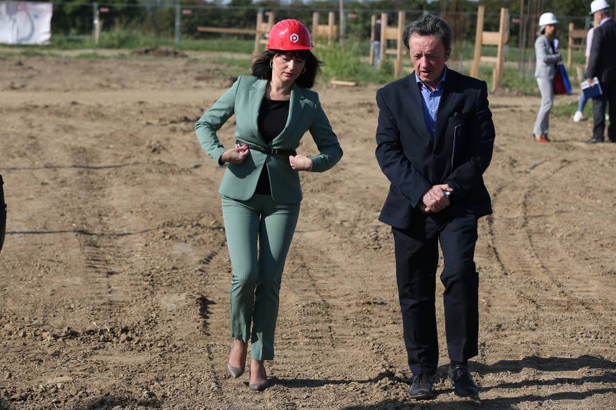 Osijek: Ministrica Tramišak obišla je gradilište Gospodarskog centra