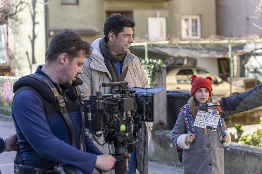 Počelo snimanje igranog filma 'Dnevnik Pauline P' prema hit knjizi autorice Sanje Polak...