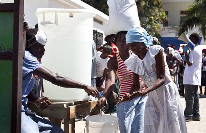 Od epidemije kolere na Haitiju dosad je umrlo već 295 ljudi