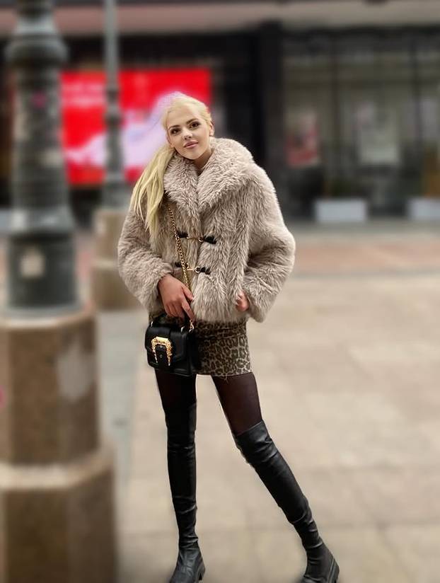 FOTO Antea Šapina je htjela postati Miss Zagreba: Ovako voli pozirati na Instagramu