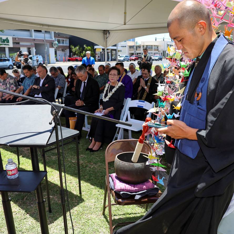 Bell is rung to commemorate 80th anniversary of the atomic bombing of Hiroshima