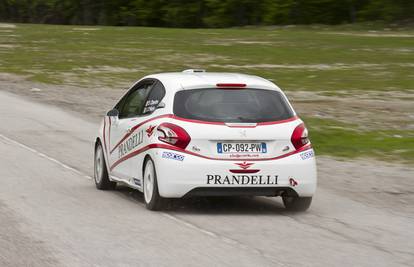 Trkaći Peugeoti RCZ Cup i 208 GTi vozili po Grobniku i Platku