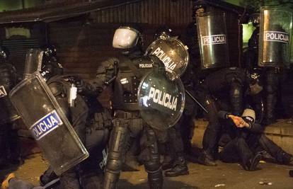 Krš i lom u Mariboru: Policija bacila suzavac, uhitili 60 ljudi
