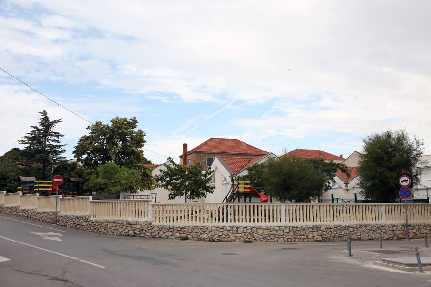 Tete u vrtiću nisu dobile plaću jer nema tko potpisati isplatu