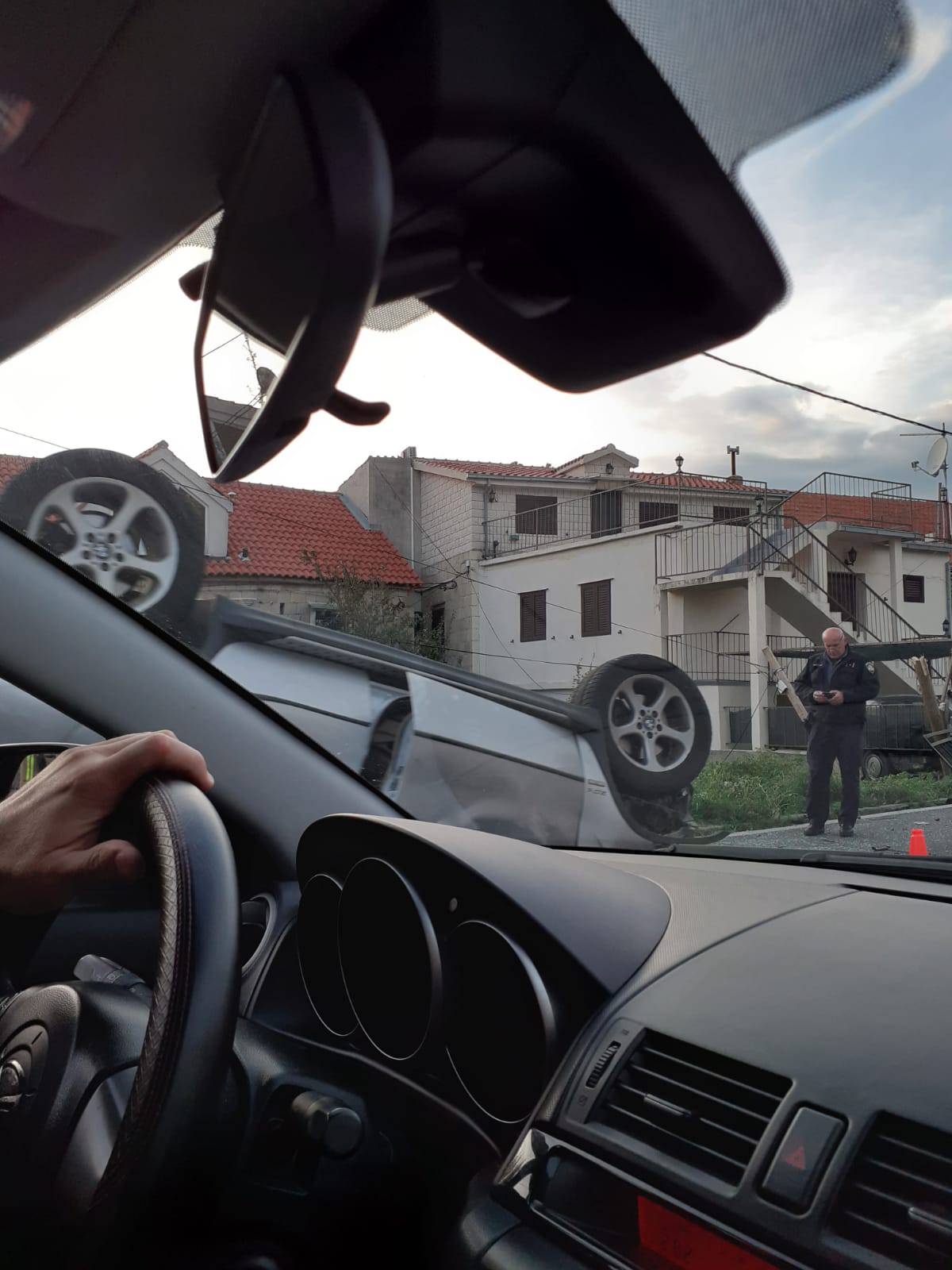 Teška nesreća na magistrali: U Sumpetru se sudarilo pet vozila, dvoje ljudi završilo u bolnici