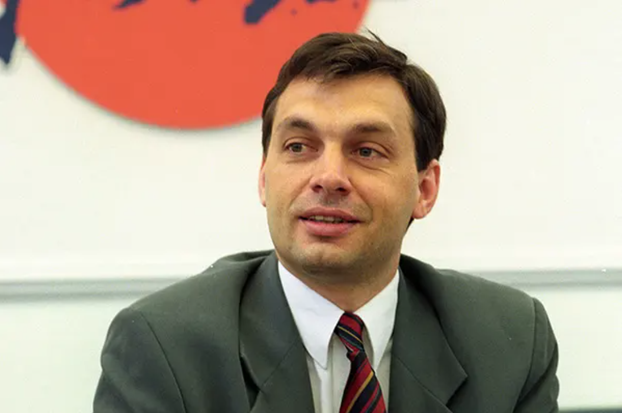 ORBANOVA KARIJERA  Bio je liberal pa konzervativac, a ima i muzej sa rijetkim fotografijama