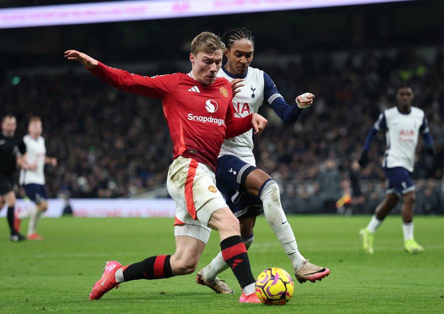 Premier League - Tottenham Hotspur v Manchester United