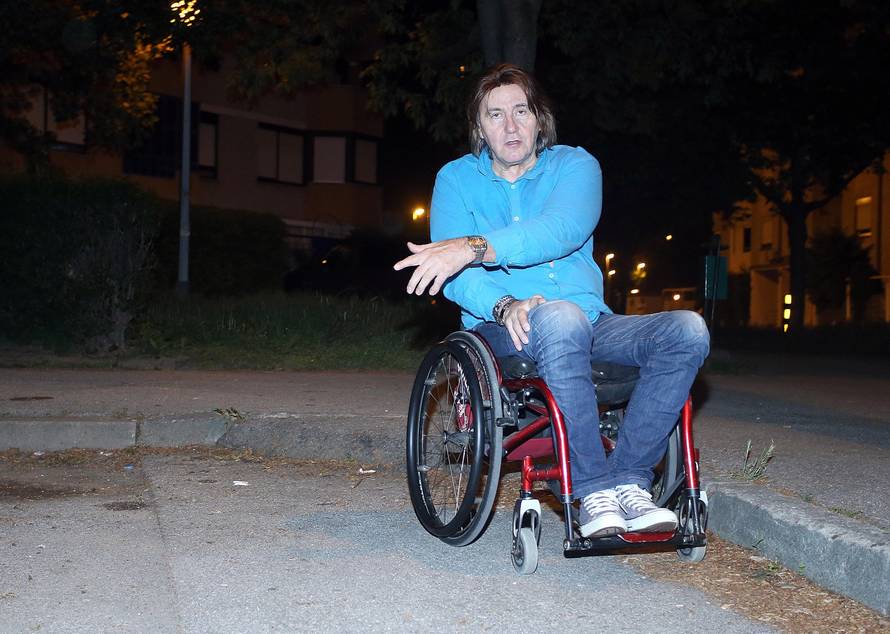 Škender: 'Plakao sam i bilo je teško, ali vraćam se na scenu'