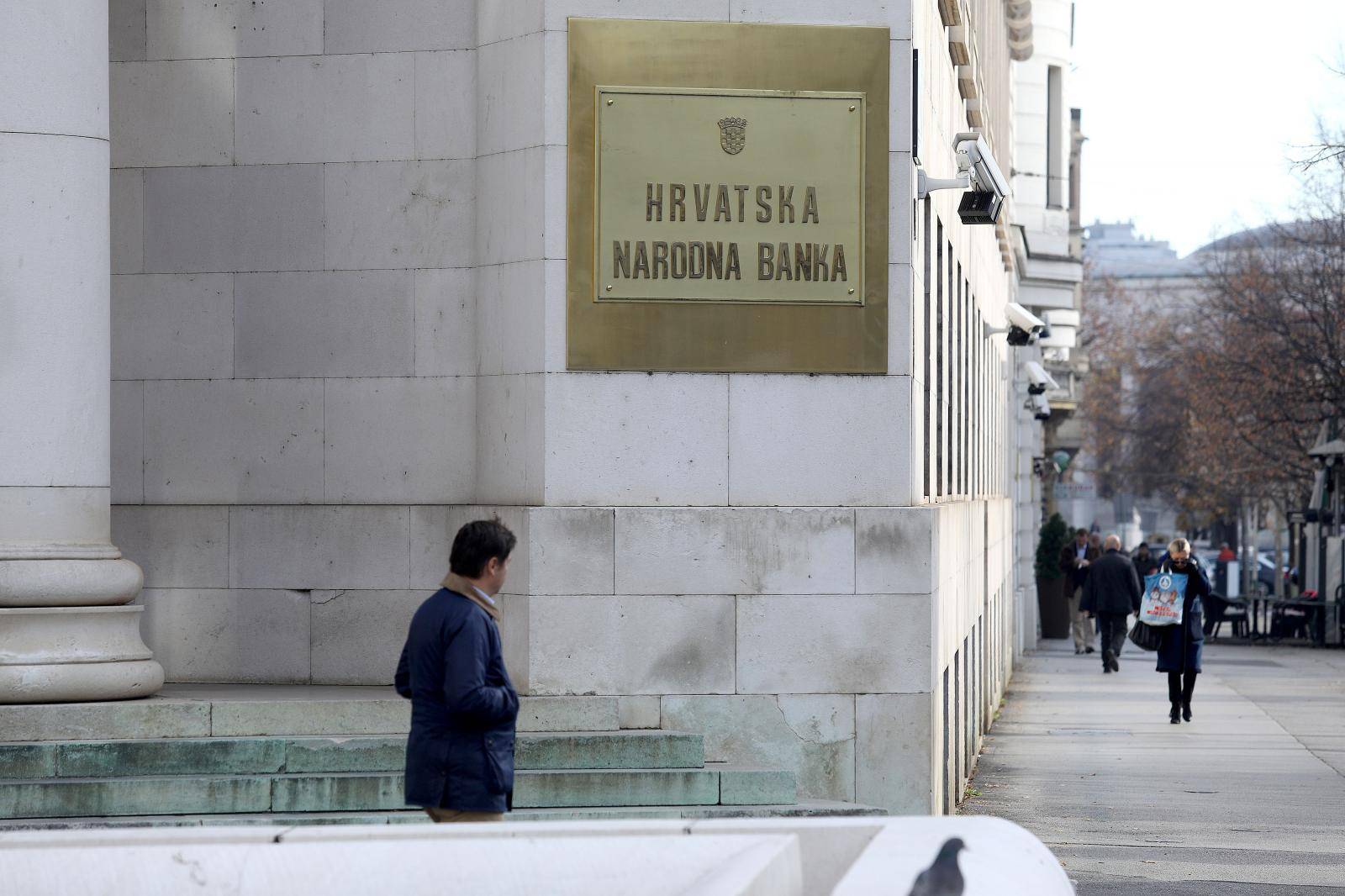 HNB: Rast kredita poduzećima za investicije se nastavlja...