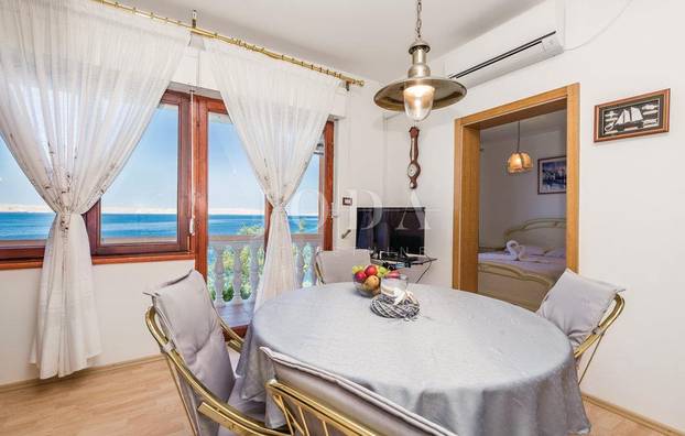 FOTO Netko u Hrvatskoj prodaje kuću na samoj obali: 'Spaja se s morem.' Cijena će vas iznenaditi