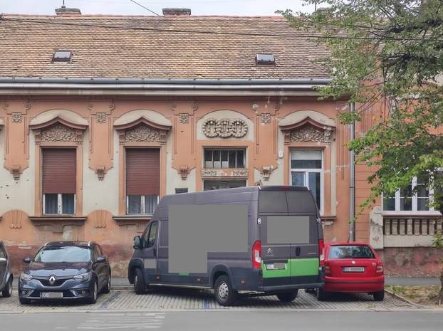 FOTO Ako trebate savjet kako (ne) parkirati, pogledajte ove bisere! Od ovoga boli glava