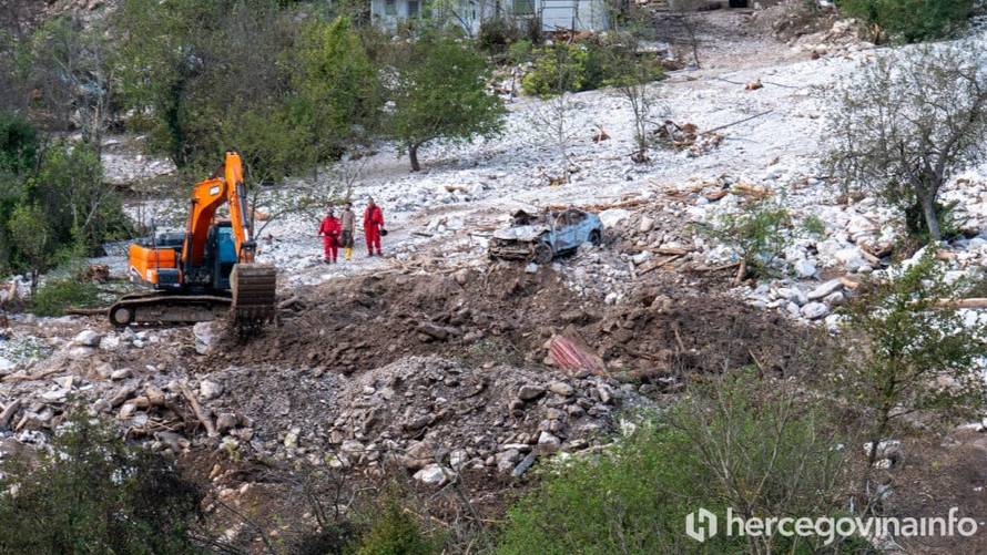 FOTO Ovako izgleda Jablanica sedam dana nakon katastrofe. Počela obdukcija žrtava...