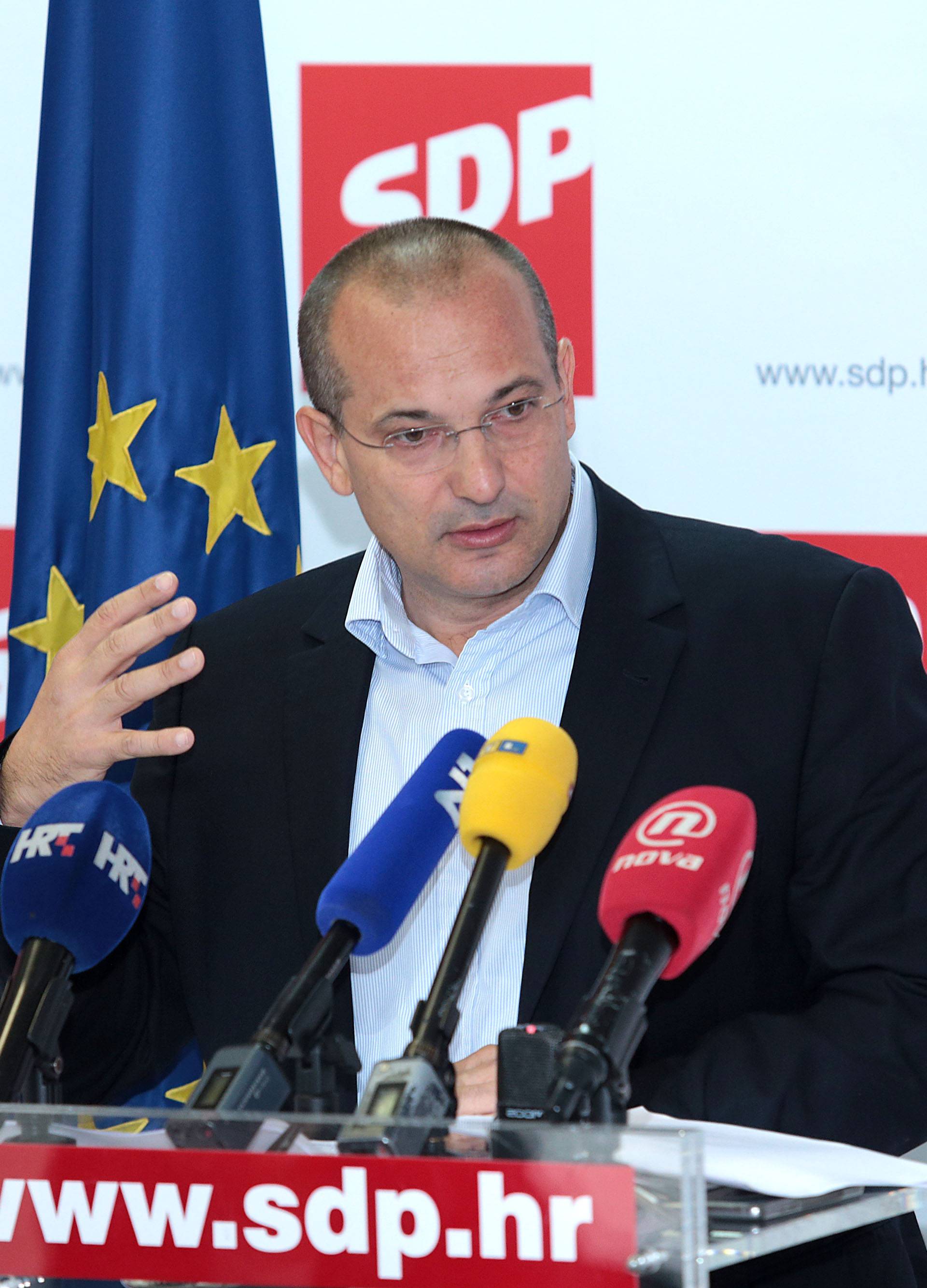 Miljenić:  SDP mora rješavati probleme građana i slušati ih
