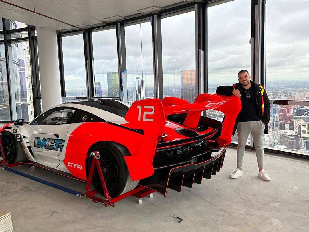 Bogataš razbjesnio javnost i parkirao McLaren od 3 milijuna dolara u penthouse na 57. katu