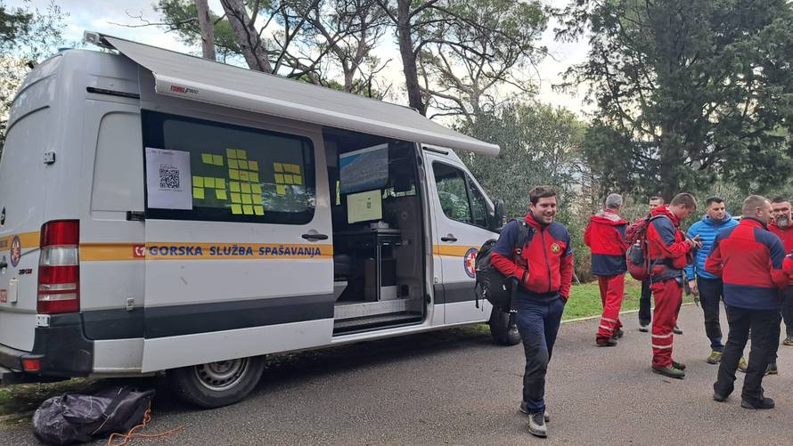 Pronašli 85-godišnjaka koji je u utorak nestao u Splitu! Locirali su ga dronom na Marjanu...