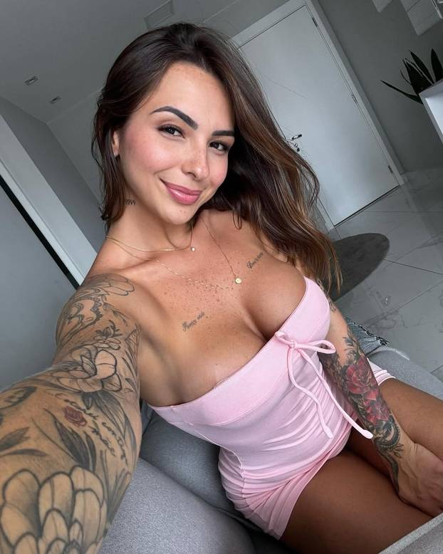 FOTO Atraktivna Argentinka ili brazilska bomba? Bernal i Karol zaludjele su društvene mreže...