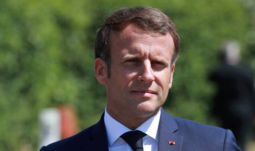 Macron predstavio 'povijesni plan' vrijedan 8 milijardi eura