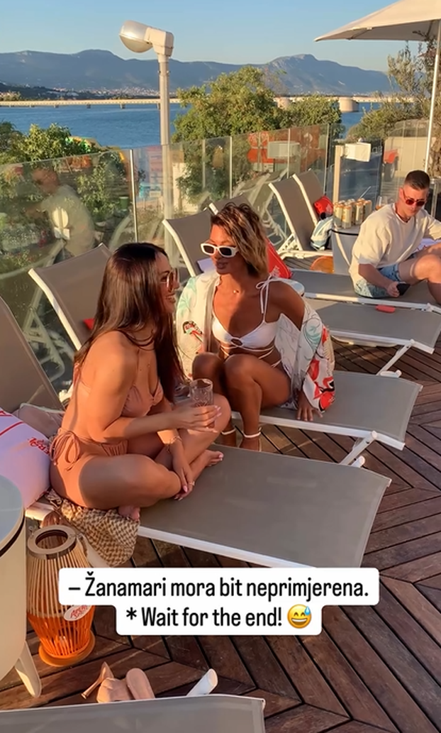 Nije im dosta! Nakon masaže Žanamari je primila za guzu mamu Renatu i 'zapalila' mreže