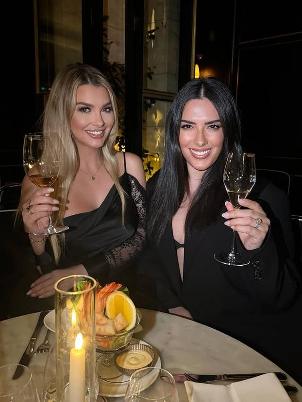 FOTO Iza seksi figure krije se prava feministkinja koja ne šuti