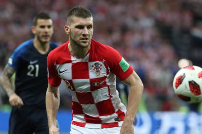 Bivši 'vatreni' u biznisu: Rebić kupio robnu kuću u Imotskom