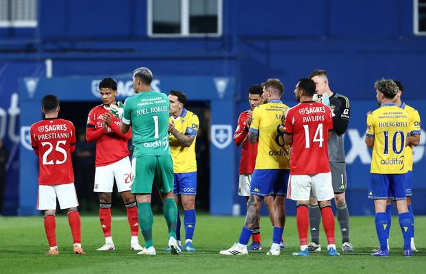 Primeira Liga - Estoril v Benfica