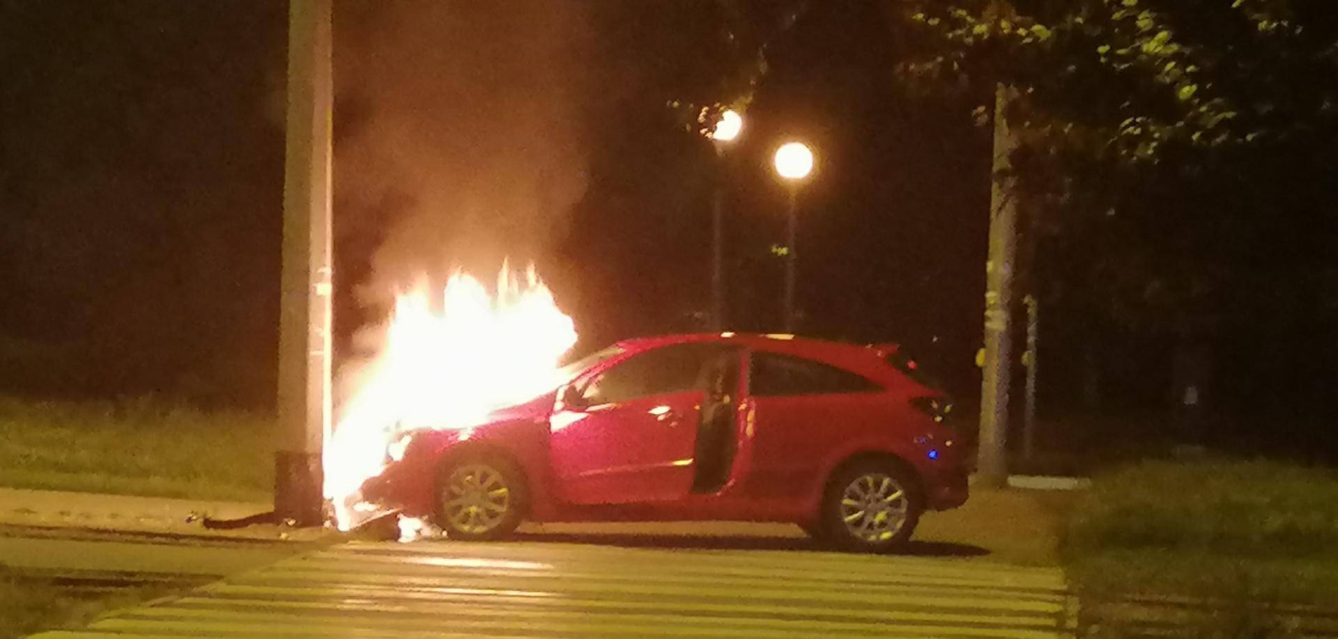 VIDEO Sletio s rotora u Zapruđu: 'Rekao mi je da je samo htio vidjeti kako auto ide u zavoju'