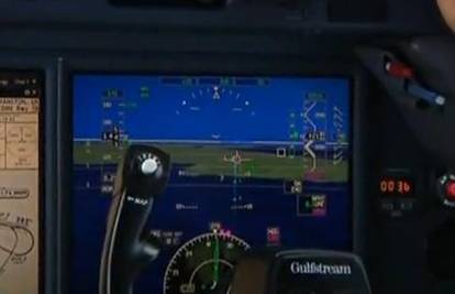 Zasloni u 3D pilotima će olakšati spuštanje aviona