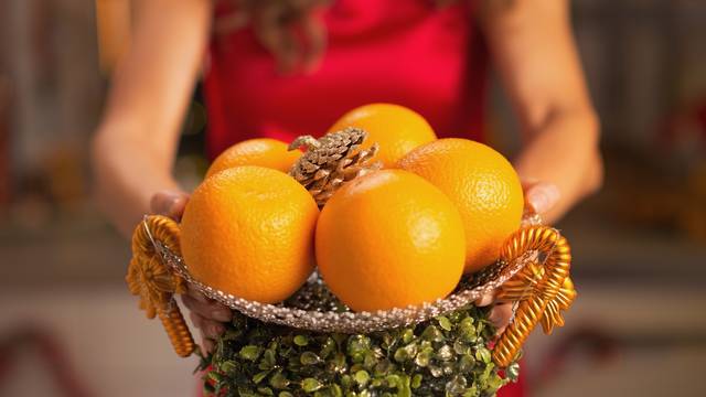 10 razloga zašto treba što više jesti naranču u zimsko vrijeme