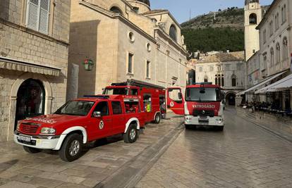 FOTO Buknuo požar u  stanu u Dubrovniku, umro muškarac