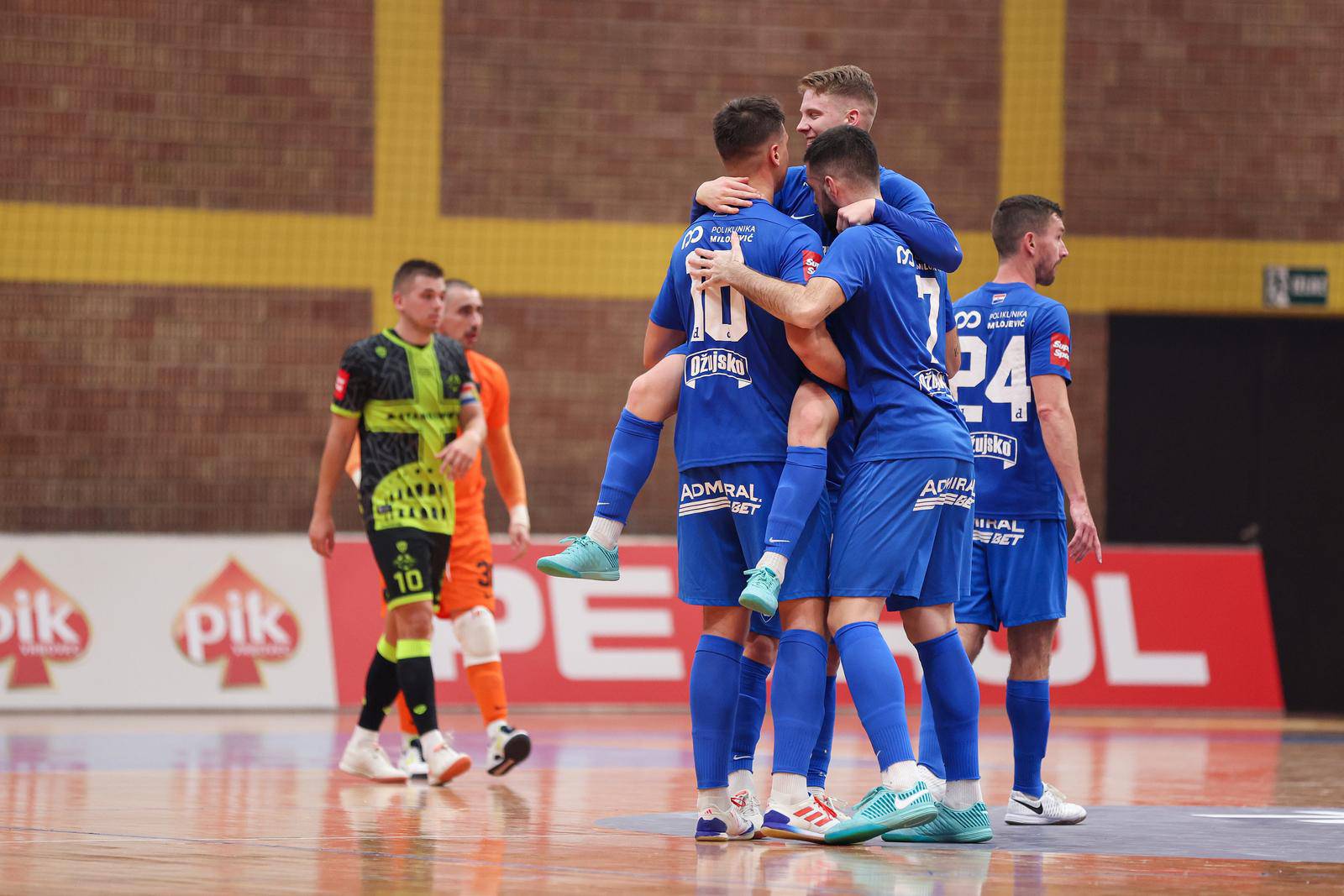 Zagreb: Hrvatski malonogometni superkup 2024., polufinale, MNK Futsal Dinamo - MNK Stanoinvest Futsal Pula