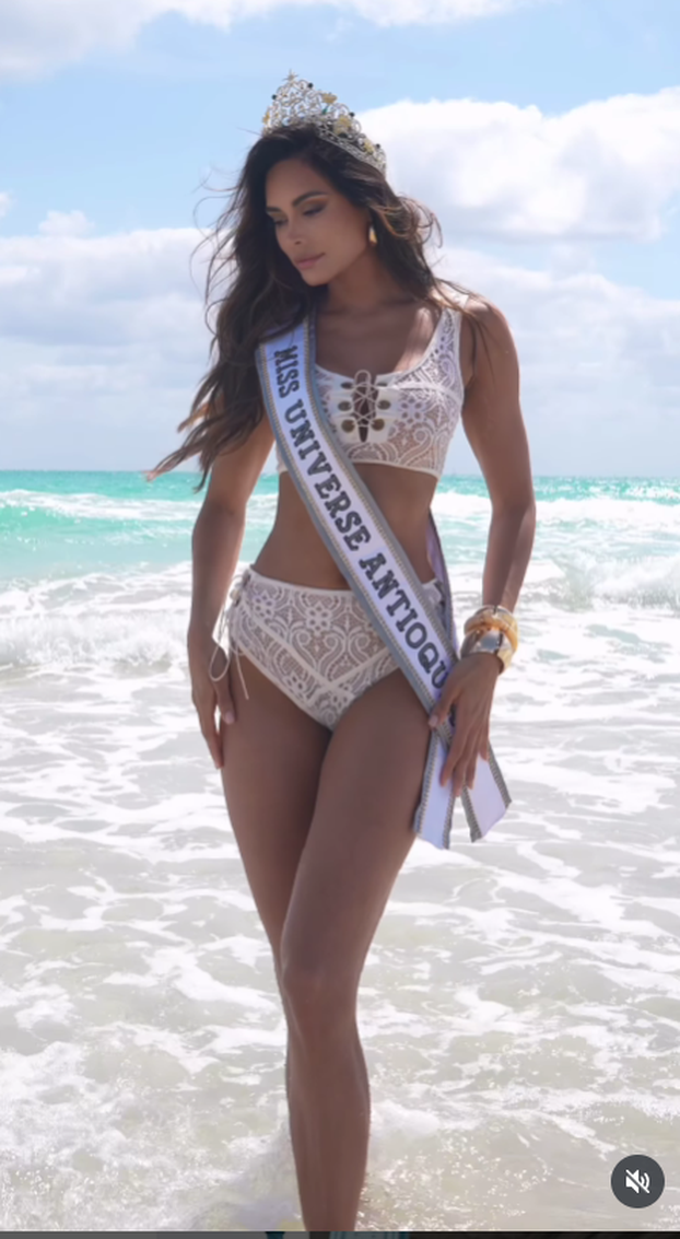 FOTO Ova ljepotica postala Miss Kolumbije s 34 godine! Oduzima dah svojim fotkama u badiću...