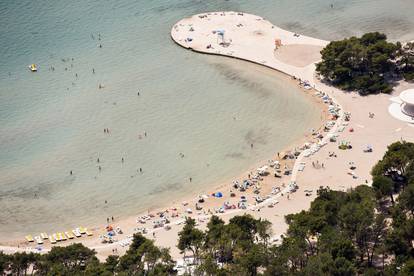 10 najljepših pješčanih plaža u Hrvatskoj koje morate posjetiti