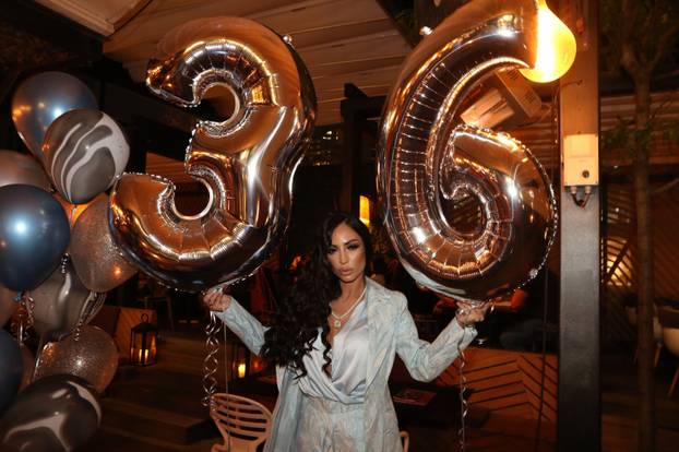 Beograd: Pjevačica Anastasija Buđić proslavila rođendan