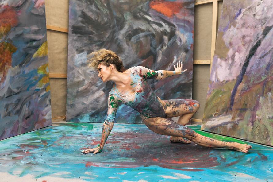 Bivša pjevačica Karme: Puna sam energije i vraćam se glazbi