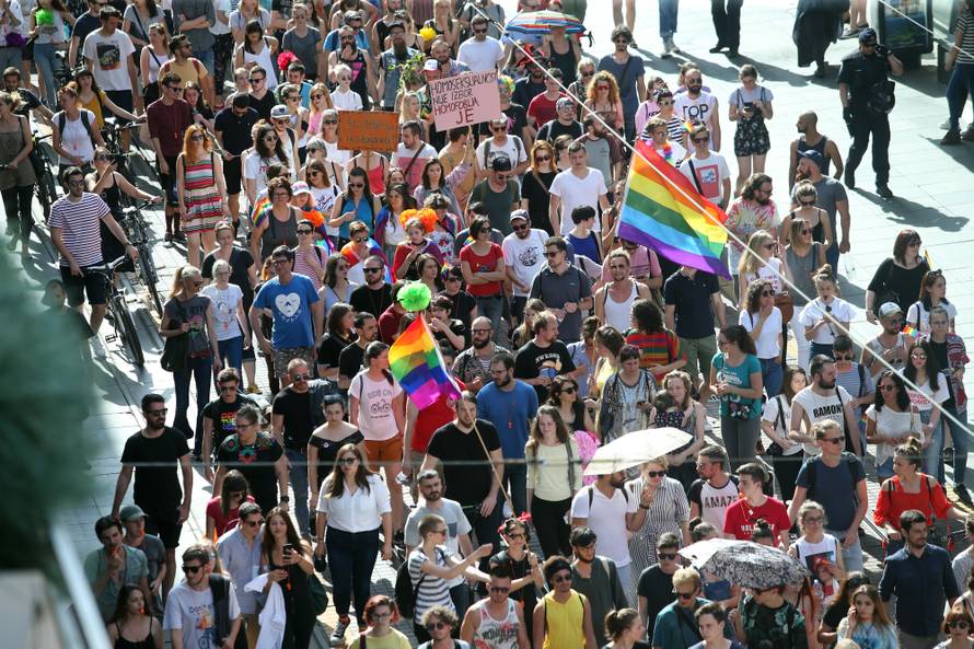 Nekoliko tisuća ljudi u Povorci ponosa: Želimo ljubav i slobodu